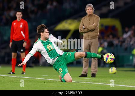 Séville, Espagne. 23rd, décembre 2022. Juan Miranda (33) de Real Betis vu pendant le football amical entre Real Betis et Atalanta à l'Estadio Benito Villamarin à Séville. (Crédit photo: Gonzales photo - Jesus Ruiz Medina). Banque D'Images