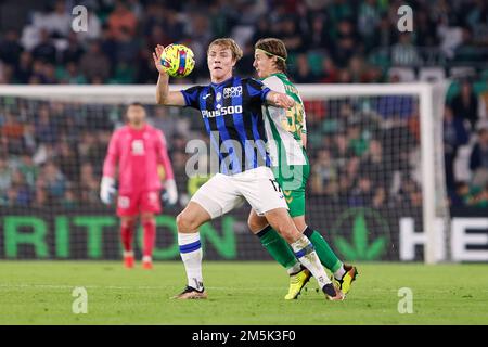 Séville, Espagne. 23rd, décembre 2022. Rasmus Hojlund (17) d'Atalanta vu pendant le football amical entre Real Betis et Atalanta à l'Estadio Benito Villamarin à Séville. (Crédit photo: Gonzales photo - Jesus Ruiz Medina). Banque D'Images