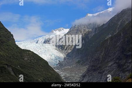 Falaises autour du glacier François-Joseph - Nouvelle-Zélande Banque D'Images