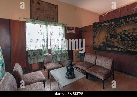 MALI, Bamako , salle d'attente de la gare centrale. Banque D'Images