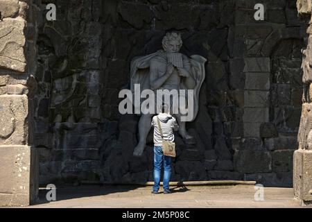 Grotte d'eau de Vexier avec le dieu grec Pan, Bergpark Wilhelmshoehe, site classé au patrimoine mondial de l'UNESCO, Kassel, Hesse, Allemagne Banque D'Images