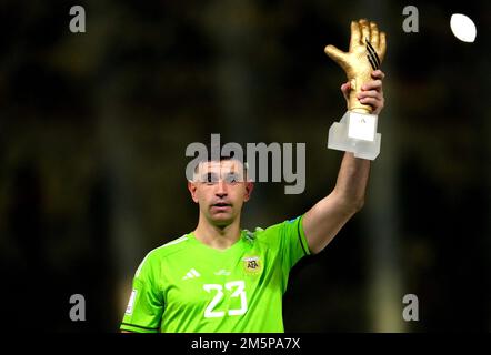 Photo du dossier datée du 18-12-2022 du gardien de but de l'Argentine Emiliano Martinez. EMI Martinez, vainqueur de la coupe du monde, doit s'adapter rapidement à la vie à Aston Villa, selon le patron Unai Emery. Date de publication : vendredi 30 décembre 2022. Banque D'Images