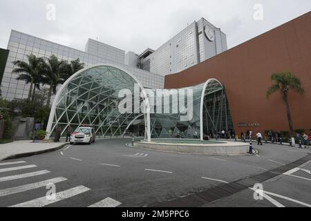 30 décembre 2022: Vue extérieure de l'hôpital Albert Einstein à Sao Paulo, au Brésil, où Edson Arantes do Nascimento, connu dans le monde entier sous le nom de Pele, est mort à l'âge de 82 ans, jeudi, 29 décembre 2022. Pele avait été hospitalisé pendant 30 jours pour des ajustements de traitement contre le cancer du côlon, découvert en 2021. Le réveil et l'enterrement auront lieu dans la ville de Santos (vers 100km de Sao Paulo) (Credit image: © Paulo Lopes/ZUMA Press Wire) Banque D'Images