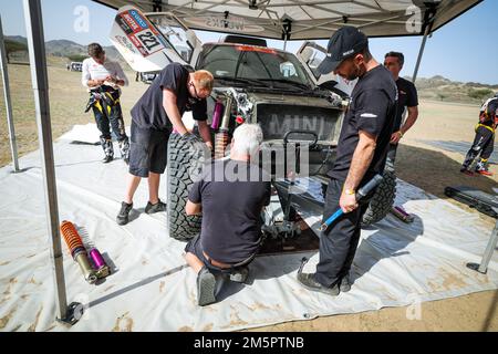 221 AL QASSIMI Sheikh Khalid (are), FLOENE Ola (NOR), X-RAID Mini JCW Team, Mini John Cooper Works Buggy, Auto, atmosphère pendant l'essai privé du Dakar 2023, de 28 décembre à 29, 2022 près de Yanbu, Arabie Saoudite - photo Florent Gooden / DPPI Banque D'Images