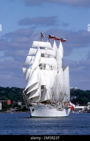 Haut navire de la marine chilienne Esmeralda. Port de Halifax, 2000 Banque D'Images