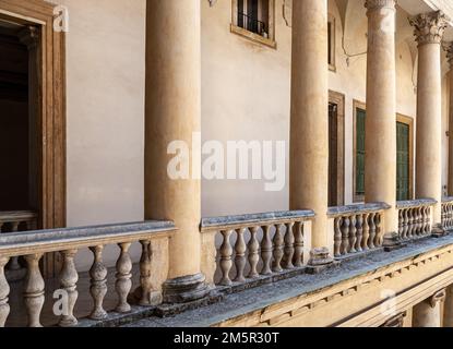 VICENZA, ITALIE - AOÛT 12,2009 : détail de la cour intérieure du palais Barbaran da Porto. Palazzo Barbaran da Porto est un palais à Vicenza, Banque D'Images