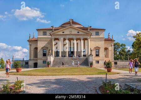 VICENZA, ITALIE - AOÛT 12,2009 : Villa la Rotonda est une villa Renaissance située à proximité de Vicenza, dans le nord de l'Italie, conçue par Andrea Palladio. Banque D'Images