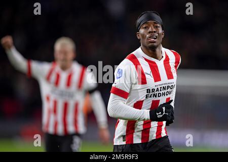 EINDHOVEN Noni Madueke de PSV avec le 3-0 contre AC Milan pendant le match amical dans le stade Philips. ANP OLAF KRAAK Banque D'Images