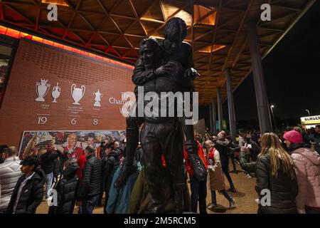 Liverpool, Royaume-Uni. 30th décembre 2022. Statue de Bob Paisley devant Anfield avant le match de la Premier League Liverpool vs Leicester City à Anfield, Liverpool, Royaume-Uni, 30th décembre 2022 (photo de Mark Cosgrove/News Images) in, le 12/30/2022. (Photo de Mark Cosgrove/News Images/Sipa USA) crédit: SIPA USA/Alay Live News crédit: SIPA USA/Alay Live News Banque D'Images