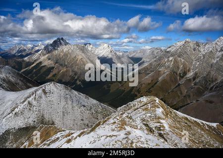 Automne de Pocaterra Ridge Banque D'Images