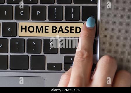 Légende de texte présentant en mode domicile. Les transactions bancaires Business IDEA sont effectuées directement par téléphone Banque D'Images