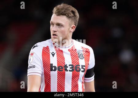 Stoke on Trent, Royaume-Uni. 30th décembre 2022. Harry Souttar #5 de Stoke City pendant le match de championnat de Sky Bet Stoke City vs Burnley au Bet365 Stadium, Stoke-on-Trent, Royaume-Uni, 30th décembre 2022 (photo de Phil Bryan/News Images) à Stoke-on-Trent, Royaume-Uni le 12/30/2022. (Photo de Phil Bryan/News Images/Sipa USA) Credit: SIPA USA/Alay Live News Banque D'Images