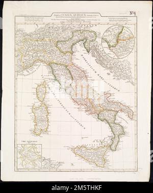 Tabula Italiae antiquae geographica : quam excellentissimus dominus Dex de la Rochefoucauld in oere incidi curave. Cartes détaillées: 'Urbs Septicollis' ; environs de Rome. Affiche les frontières, les rivières, les routes et les colonies. Grugeage illustré par illustration. Ferro méridien. L'Italie à l'époque des Romains , Italie Banque D'Images