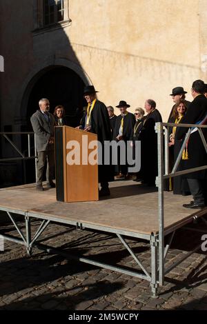 Célébrations et discours traditionnels au marché de la truffe à Menerbes, France Banque D'Images