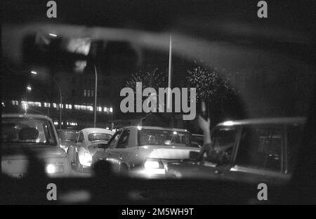 GDR, Berlin, 09. 11. 1989, ouverture du mur de Berlin, embouteillage, cortège au poste frontalier de Bornholmer Strasse Banque D'Images