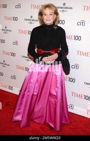 Barbara Walters, animateur de télévision, assiste au GALA DU TEMPS 100, les 100 personnes les plus influentes DU TEMPS dans le monde, au Jazz au Lincoln Center à New York, NY, on 29 avril 2014.(photo par Anthony Behar/Sipa USA) crédit: SIPA USA/Alay Live News Banque D'Images