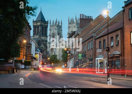 L'été à York - York Minster de City Walls - York, Angleterre, Royaume-Uni Banque D'Images