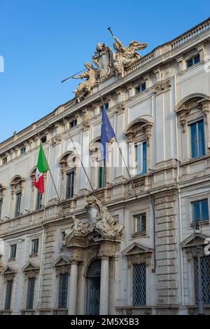 Le Palazzo della Consulta, siège de la Cour constitutionnelle de la République italienne, Rome Italie Banque D'Images