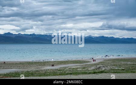 Chaîne de montagnes près du lac Nam TSO. Comté de Damxung, Lhassa, Tibet, Chine Banque D'Images