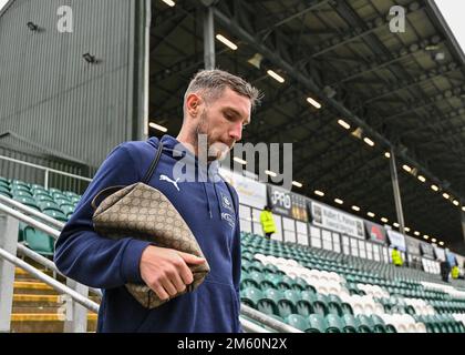 Plymouth, Royaume-Uni. 01st janvier 2023. Plymouth Argyle milieu de terrain Danny Mayor (10) arrive pendant le match Sky Bet League 1 Plymouth Argyle vs MK dons à Home Park, Plymouth, Royaume-Uni, 1st janvier 2023 (photo de Stanley Kasala/News Images) à Plymouth, Royaume-Uni, le 1/1/2023. (Photo de Stanley Kasala/News Images/Sipa USA) crédit: SIPA USA/Alay Live News Banque D'Images