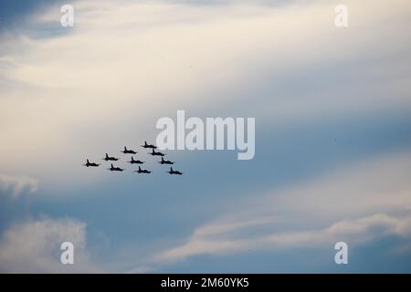 Le Frecce Tricolori (également appelé Pattuglia Acrobatica Nazionale) a participé cet été à l'Airshow de Porto Recanati Banque D'Images