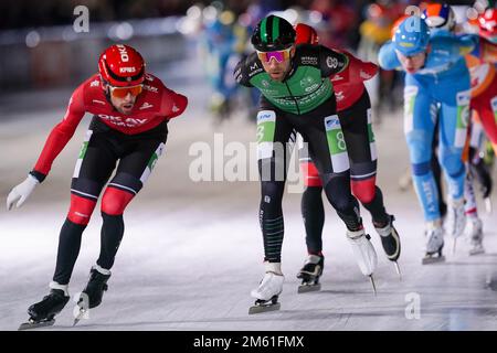 AMSTERDAM, PAYS-BAS - JANVIER 1: Crispijn Ariëns de l'équipe Reggeborgh lors des championnats nationaux Marathon patinage de vitesse à Jaap Eden IJsbaan sur 1 janvier 2023 à Amsterdam, pays-Bas (photo par Andre Weening/Orange Pictures) Banque D'Images