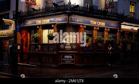 Magnifique Tom Cribb Pub à Londres - LONDRES, Royaume-Uni - 20 DÉCEMBRE 2022 Banque D'Images