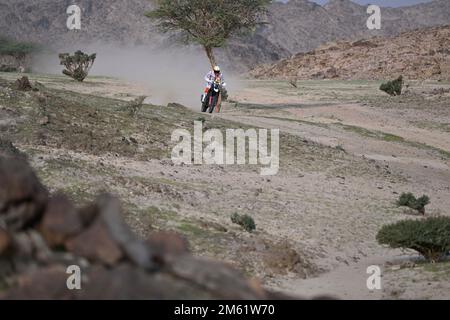 27 RODRIGUES Joaquim (prt), Hero Motorsports Team Rally, Hero, moto, FIM W2RC, Motul, Action pendant la phase 1 du Dakar 2023 autour du camp de la mer, sur 1 janvier 2023 près de Yanbu, Arabie Saoudite - photo Gigi Soldano / DPPI Banque D'Images