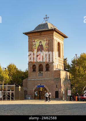 Une photo de la tour de la cathédrale patriarcale des Saints Constantine et Helena. Banque D'Images