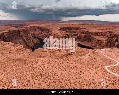 Vue aérienne du Grand Canyon en amont du fleuve Colorado Banque D'Images