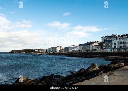 Vue sur la côte de Portrush, Irlande du Nord Banque D'Images