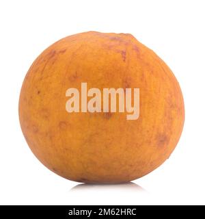 Fruits Santol isolés sur fond blanc. Banque D'Images