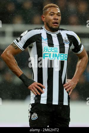 Newcastle, Royaume-Uni. 31st décembre 2022. Joelinton de Newcastle United lors du match de la Premier League entre Newcastle United et Leeds United à St. James's Park, Newcastle, le samedi 31st décembre 2022. (Credit: Mark Fletcher | MI News) Credit: MI News & Sport /Alay Live News Banque D'Images