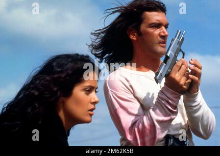 SALMA HAYEK et ANTONIO BANDERAS in DESPERADO (1995), dirigé par ROBERT RODRIGUEZ. Crédit: COLUMBIA TRISTAR / Album Banque D'Images