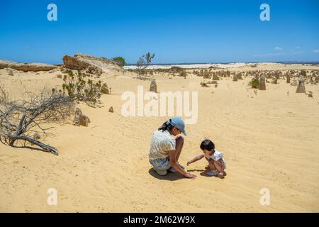 Pinnacles Desert Lookout and Drive-Tourism Australie occidentale Banque D'Images