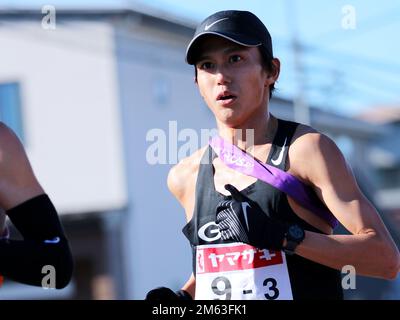 Préfecture de Gunma Goverment, Gunma, Japon. 1st janvier 2023. Suguru Osako (GMO), 1 JANVIER 2023 - Ekiden : nouvel an Ekiden 2023 67th All Japan Industrial Ekiden Race Start & Goverment, Gunma, Japon. Crédit: Naoki Nishimura/AFLO SPORT/Alay Live News Banque D'Images