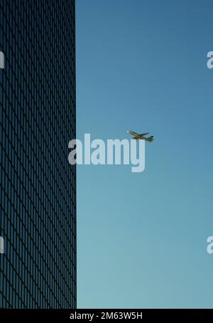 avion vu des rues de la ville Banque D'Images