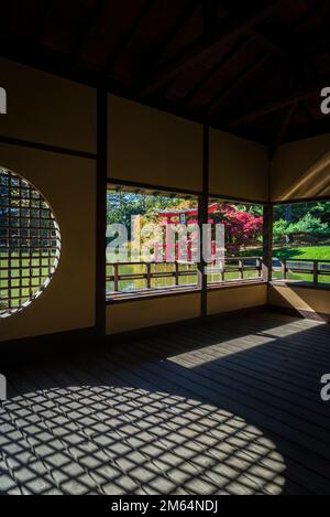 Japanese Hill-and-Pond Garden, Brooklyn Botanic Garden, fondé en 1910, New York City, États-Unis Banque D'Images