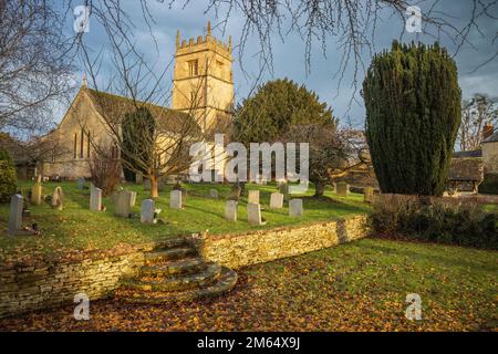 L'église de St Faith dans le village Cotswold d'Overbury, Worcestershire, Angleterre Banque D'Images