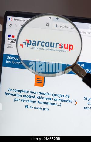 Détail du site Web du gouvernement français 'parcoursup.fr' destiné à recueillir et à gérer les souhaits d'affectation de l'enseignement universitaire et supérieur futur Banque D'Images