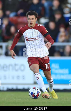 Shaun McWilliams de Northampton Town pendant le match de la Sky Bet League Two au stade Sixfields, Northampton. Date de la photo: Lundi 2 janvier 2023. Banque D'Images