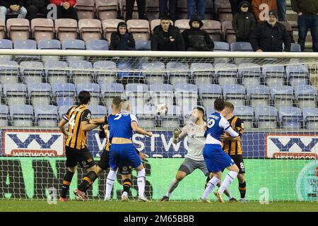 Wigan, Royaume-Uni. 02nd janvier 2023. Nathan Broadhead #20 de Wigan Athletic a obtenu 1-1 lors du match de championnat Sky Bet Wigan Athletic vs Hull City au DW Stadium, Wigan, Royaume-Uni, 2nd janvier 2023 (photo de Phil Bryan/News Images) à Wigan, Royaume-Uni le 1/2/2023. (Photo de Phil Bryan/News Images/Sipa USA) Credit: SIPA USA/Alay Live News Banque D'Images