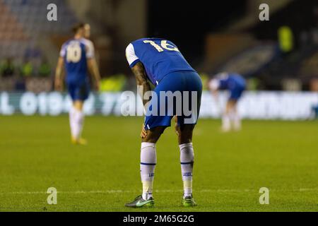 Wigan, Royaume-Uni. 02nd janvier 2023. A deippé Curtis Tilt #16 de Wigan Athletic pendant le match de championnat Sky Bet Wigan Athletic vs Hull City au DW Stadium, Wigan, Royaume-Uni, 2nd janvier 2023 (photo de Phil Bryan/News Images) à Wigan, Royaume-Uni le 1/2/2023. (Photo de Phil Bryan/News Images/Sipa USA) Credit: SIPA USA/Alay Live News Banque D'Images