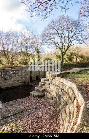 Royaume-Uni, Angleterre, Devonshire. Le Stover Canal Graving Dock Lock sur le Templer Way près de Teigngrace et Newton Abbot. Banque D'Images