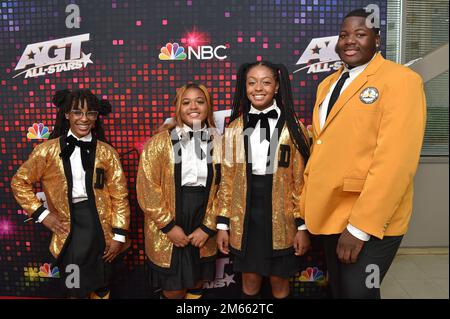 Studio City, États-Unis. 02nd janvier 2023. Detroit Youth Choir arrive au tapis rouge « America's Got Talent: All-Stars » tenu au Radford Studio Centre à Studio City, CA sur 3 novembre 2022. © OConnor/AFF-USA.com *EMBARGO jusqu'à 02 janvier 2023* crédit: AFF/Alamy Live News Banque D'Images