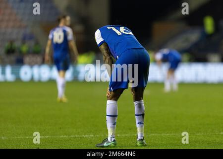 Wigan, Royaume-Uni. 02nd janvier 2023. A deippé Curtis Tilt #16 de Wigan Athletic pendant le match de championnat Sky Bet Wigan Athletic vs Hull City au DW Stadium, Wigan, Royaume-Uni, 2nd janvier 2023 (photo de Phil Bryan/News Images) à Wigan, Royaume-Uni le 1/2/2023. (Photo de Phil Bryan/News Images/Sipa USA) Credit: SIPA USA/Alay Live News Banque D'Images