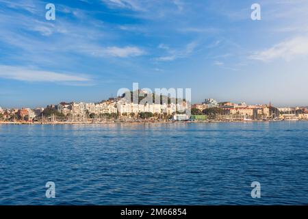 Vue panoramique sur le port de Carthagène par temps ensoleillé Banque D'Images