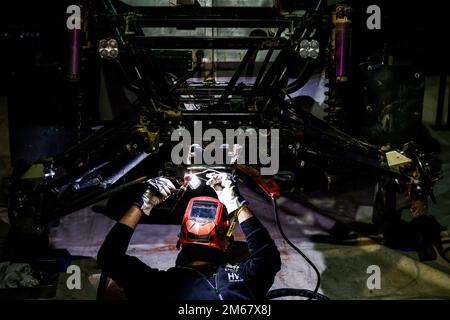 Ambiance, bivouac, mécanicien, mécanicien pendant la phase 2 du Dakar 2023 entre le Camp de mer et Al-'Ula, sur 2 janvier 2023 à Al-'Ula, Arabie Saoudite - photo Julien Delfosse / DPPI Banque D'Images