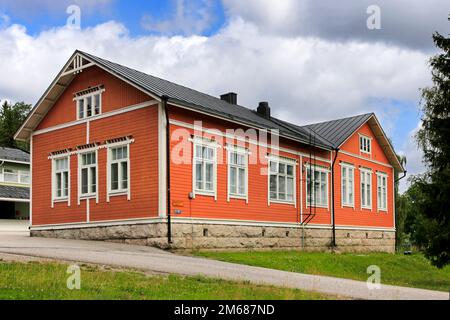 École Pajula, Pajulan Koulu, Salo, Finlande en août. L'école Pajula est une école primaire de 1 à 6 ans. Il y a 5 bâtiments distincts. Banque D'Images