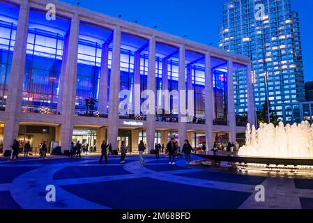 David Geffen Hall, Lincoln Center for the Performing Arts, complexe de bâtiments dans le quartier de Lincoln Square, dans l'Upper West Side de Manhattan Banque D'Images